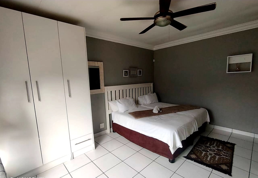  Bedroom Property for Sale in Quigney Eastern Cape